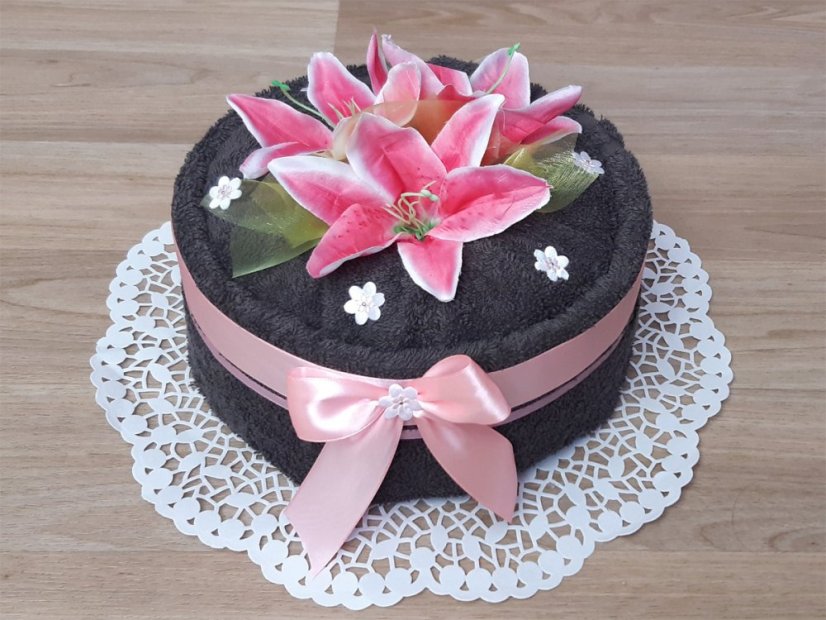 Textilní dort z osušky Sofie tmavě šedá