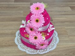 Dvoupatrový dort z ručníků a osušky Sandra purpur