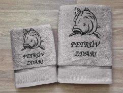 Luxusní osuška pro rybáře Kapr + Petrův zdar šedá