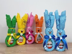 Malý velikonoční zajíček z ručníku KIDS zelený + vajíčko s překvapením
