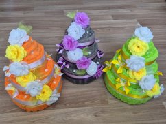 Třípatrový dort z ručníků a osušek Kasandra stříbrná