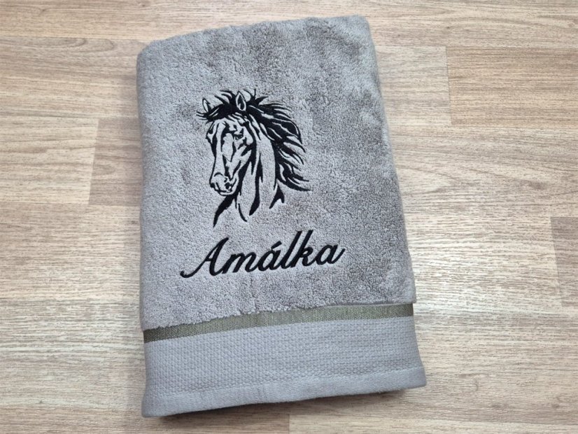 Osuška se jménem NA PŘÁNÍ 450g Kůň Apollo šedá