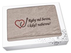 Dárkové balení ručníku pro rybáře Ryby mě berou... béžová