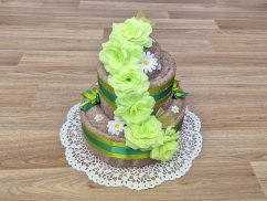 Dvoupatrový dort z ručníků a osušky Sandra béžová