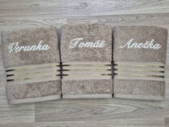 Komfortní osuška SE JMÉNEM 70x140 Linie tmavě béžová