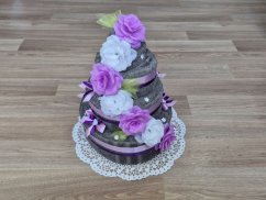 Třípatrový dort z ručníků a osušek Kasandra stříbrná