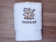 Luxusní dárkové balení ručníku Znamení Vodnář bílá/hnědá