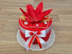 Malý dort z ručníku SAM červená