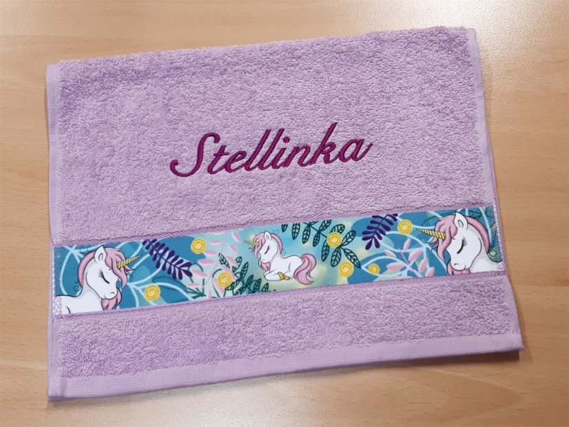 Dětský ručník se jménem NA PŘÁNÍ 30x50 Jednorožec šeříková