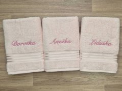 Komfortní ručník SE JMÉNEM 50x100 Linie světle růžová