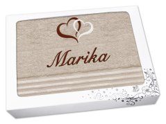 Dárkové balení osušky se jménem linie světle béžová Srdíčka