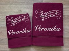 Ručník se jménem NA PŘÁNÍ 450g Noty borůvkový