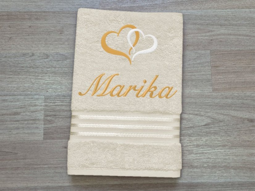 Dárkové balení ručníku se jménem linie vanilka Srdíčka