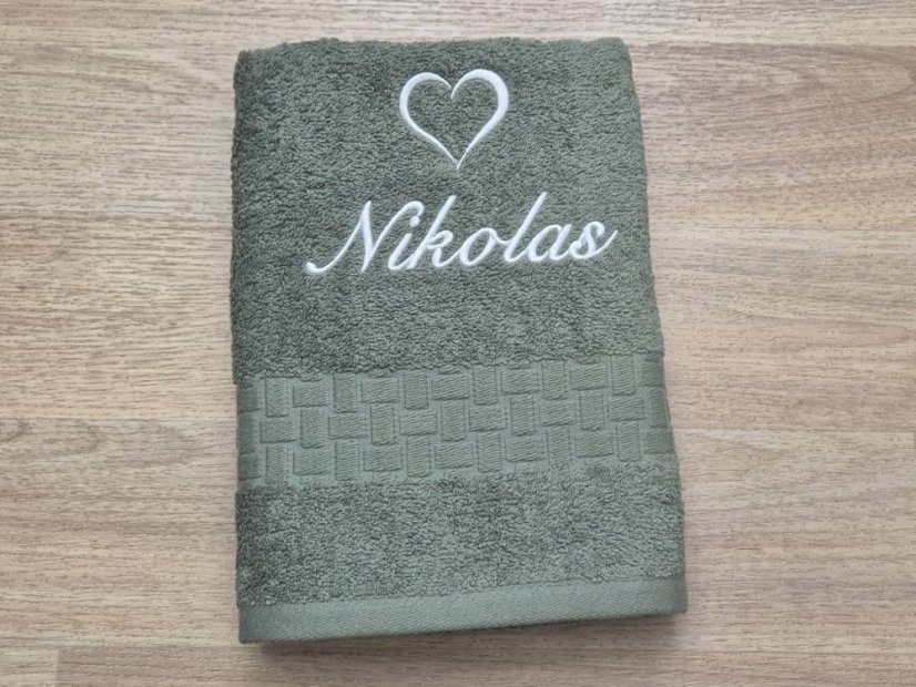 Dárkové balení osušky se jménem ratanika khaki Srdce