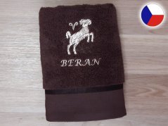 Luxusní osuška se znamením BERAN 450g tmavě hnědá/hnědá 