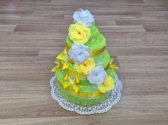 Třípatrový dort z ručníků a osušek Kasandra pistácie