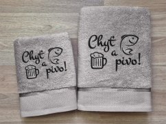 Dárková sada ručník + osuška pro rybáře Chyť a pivo šedá