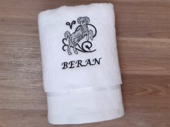 Luxusní dárková sada ručník + osuška Znamení Beran bílá/šedá