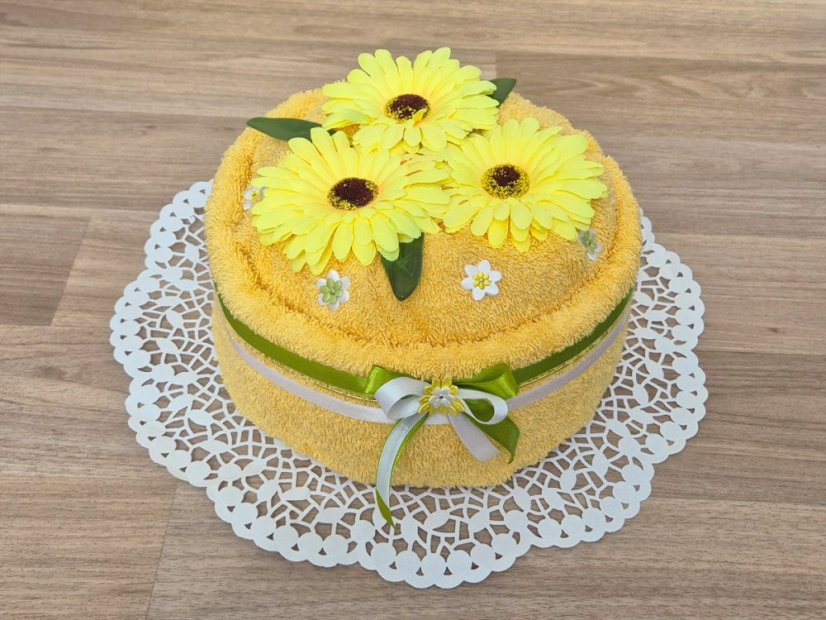 Textilní dort z osušky Sofie žlutá