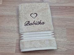 Ručník BABIČKA se srdíčkem 50x100 linie světle béžová