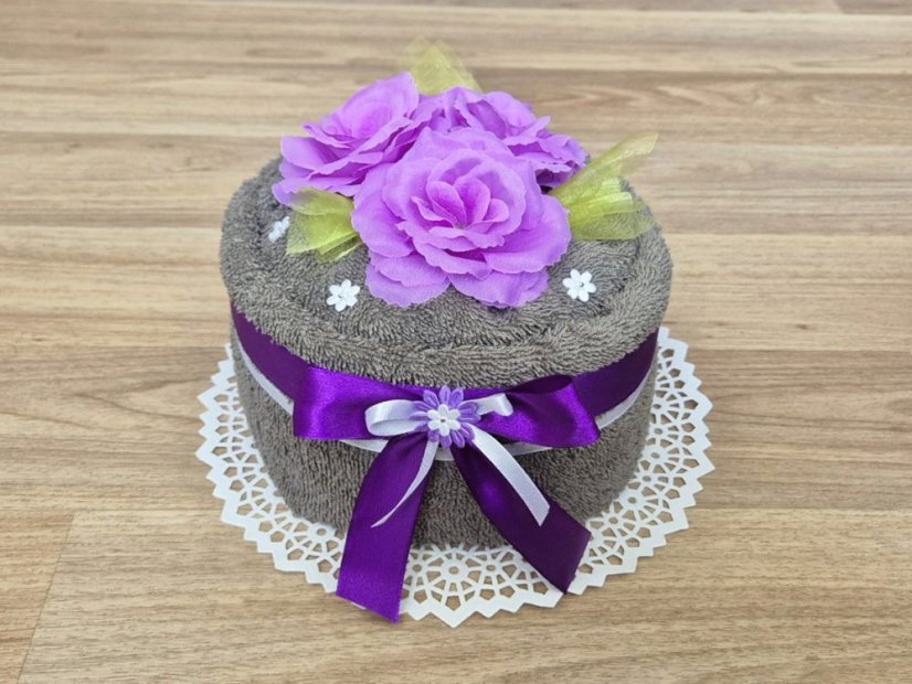 Malý dort z ručníku SAM stříbrná