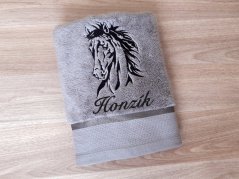 Osuška se jménem NA PŘÁNÍ 450g Kůň Apollo šedá