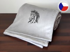 Mikroplyšová deka koněm 150x200 Kůň Apollo na šedé 300g