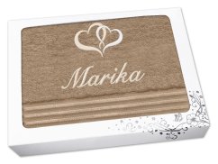 Dárkové balení osušky se jménem linie tmavě béžová Srdíčka