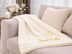 Svatební deka pro novomanžele se jmény Prstýnky smetanová