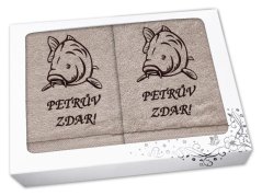 Dárková sada ručník + osuška pro rybáře Kapr + Petrův zdar béžová