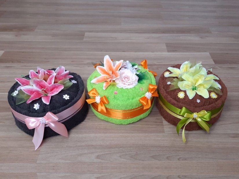 Textilní dort z osušky Sofie tmavě šedá